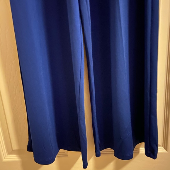 NWOT💙Joan Rivers Ruffled Sleeveless Jumpsuit - Picture 4 of 16